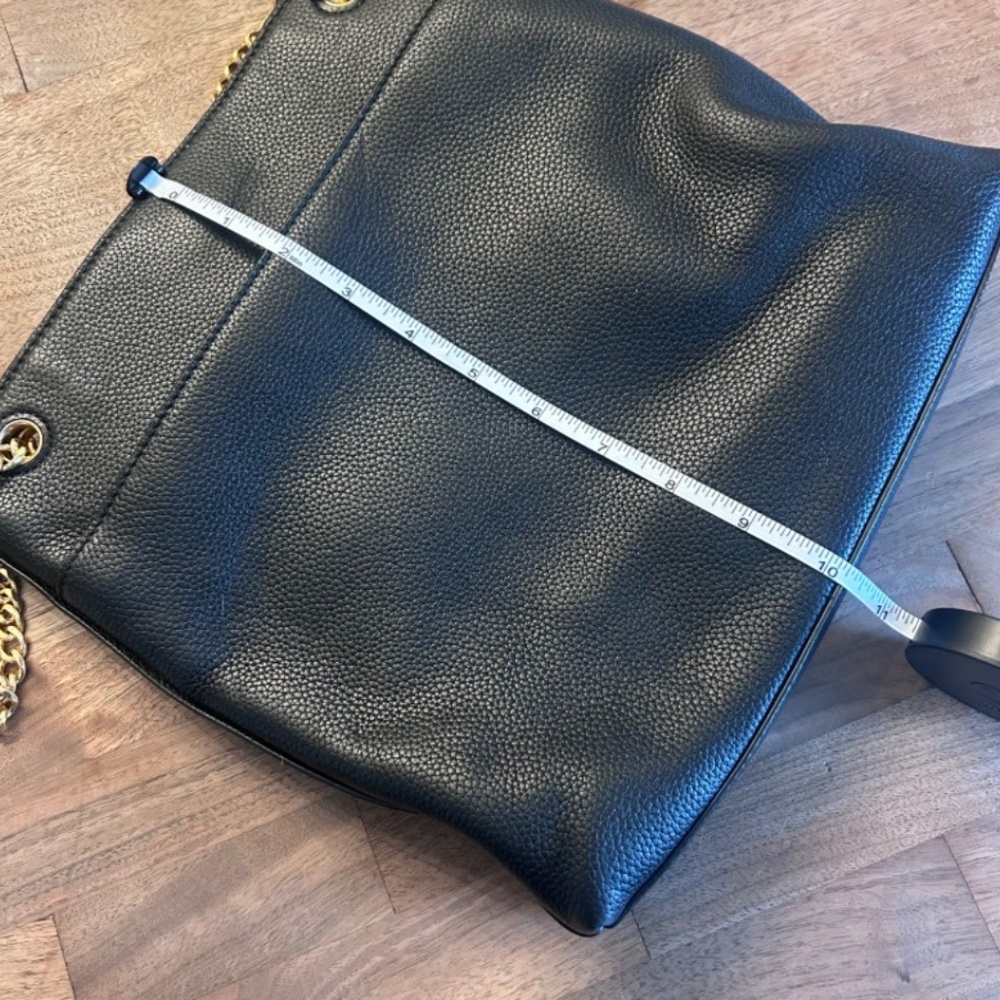 TORY BURCH | Black Carson SwingPack Leather Crossbody Bag - Picture 12 of 13